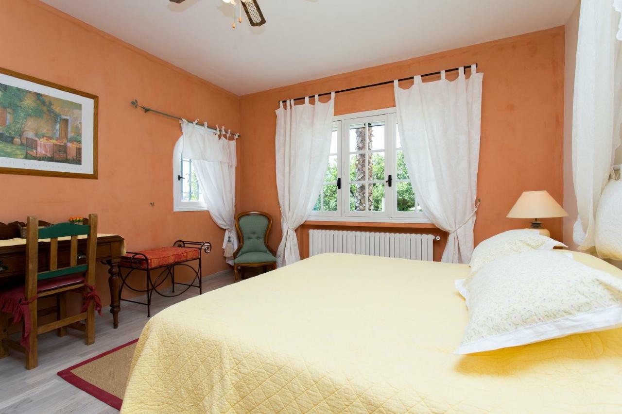 جراس Mas Du Roc Bed & Breakfast المظهر الخارجي الصورة